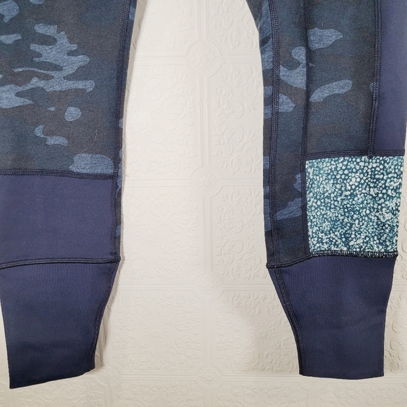 Lululemon Wunder Under Camo Sashiko Leggings - Picture 7 of 9